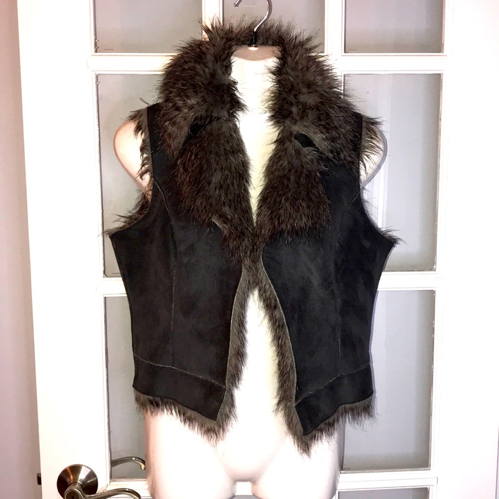 COLLECTIONS faux fur and faux suede vest size XS